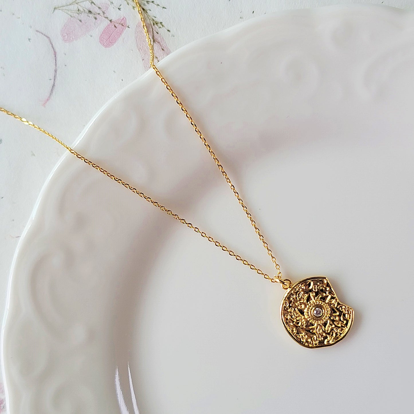 Necklace - Textured Round Coin Pendant Necklaces